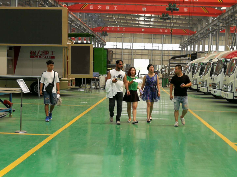 程力重工產(chǎn)品“精工制造、精益求精”——外貿(mào)出口客商不期而至，訂單紛至踏來