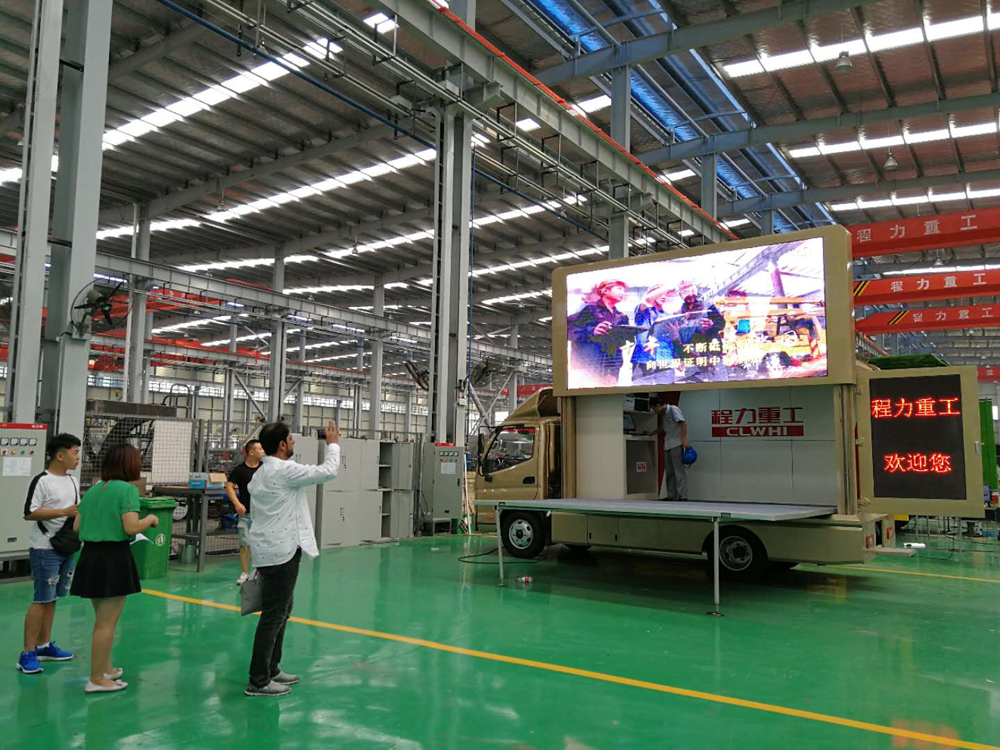 程力重工產(chǎn)品“精工制造、精益求精”——外貿(mào)出口客商不期而至，訂單紛至踏來